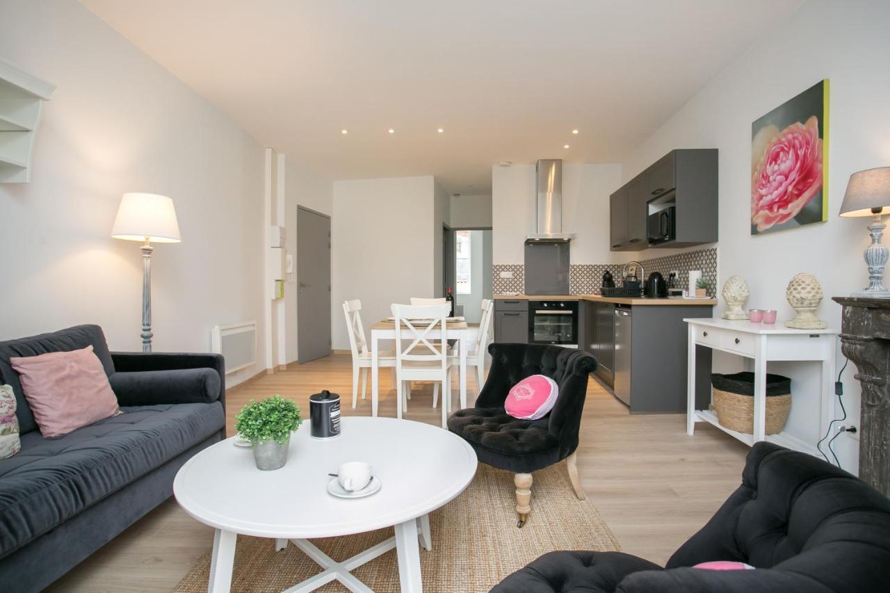 Logis Des Halles Du Coderc Apartment Perigueux Exterior photo