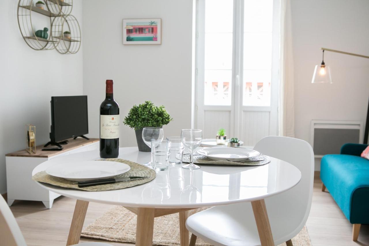 Logis Des Halles Du Coderc Apartment Perigueux Room photo