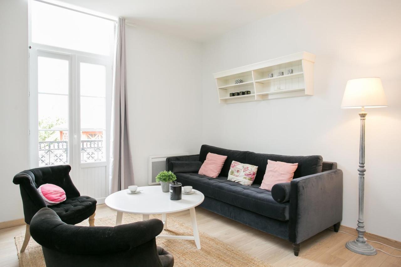 Logis Des Halles Du Coderc Apartment Perigueux Room photo